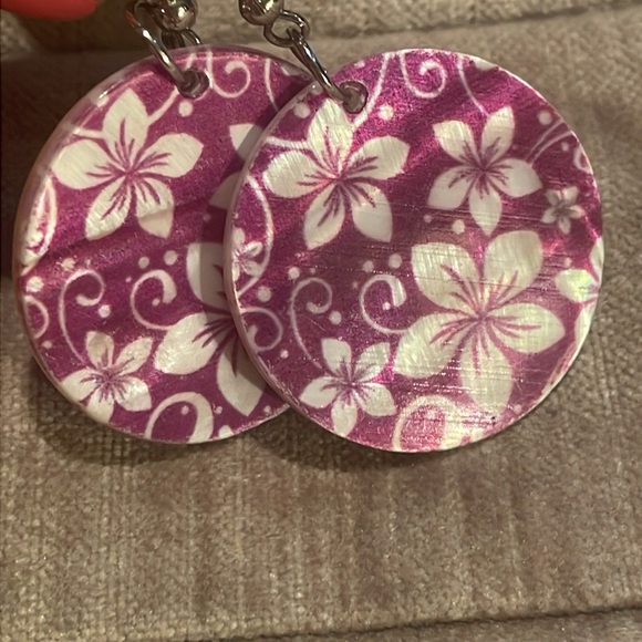 Purple & White Plumeria Floral Mother of Pearl Earrings - Picture 1 of 4